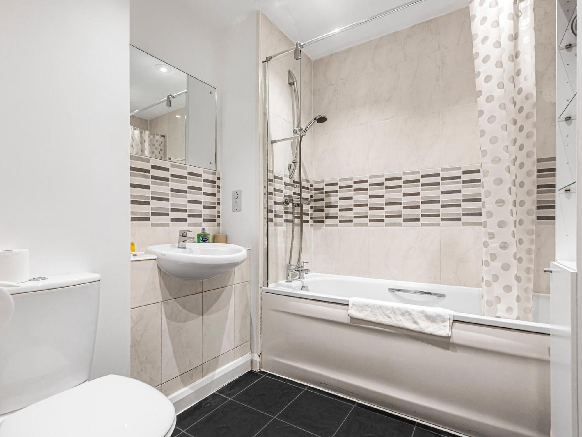 Pass The Keys Modern Tottenham Hale Apartment Perfect For Leisure Лондон Екстер'єр фото